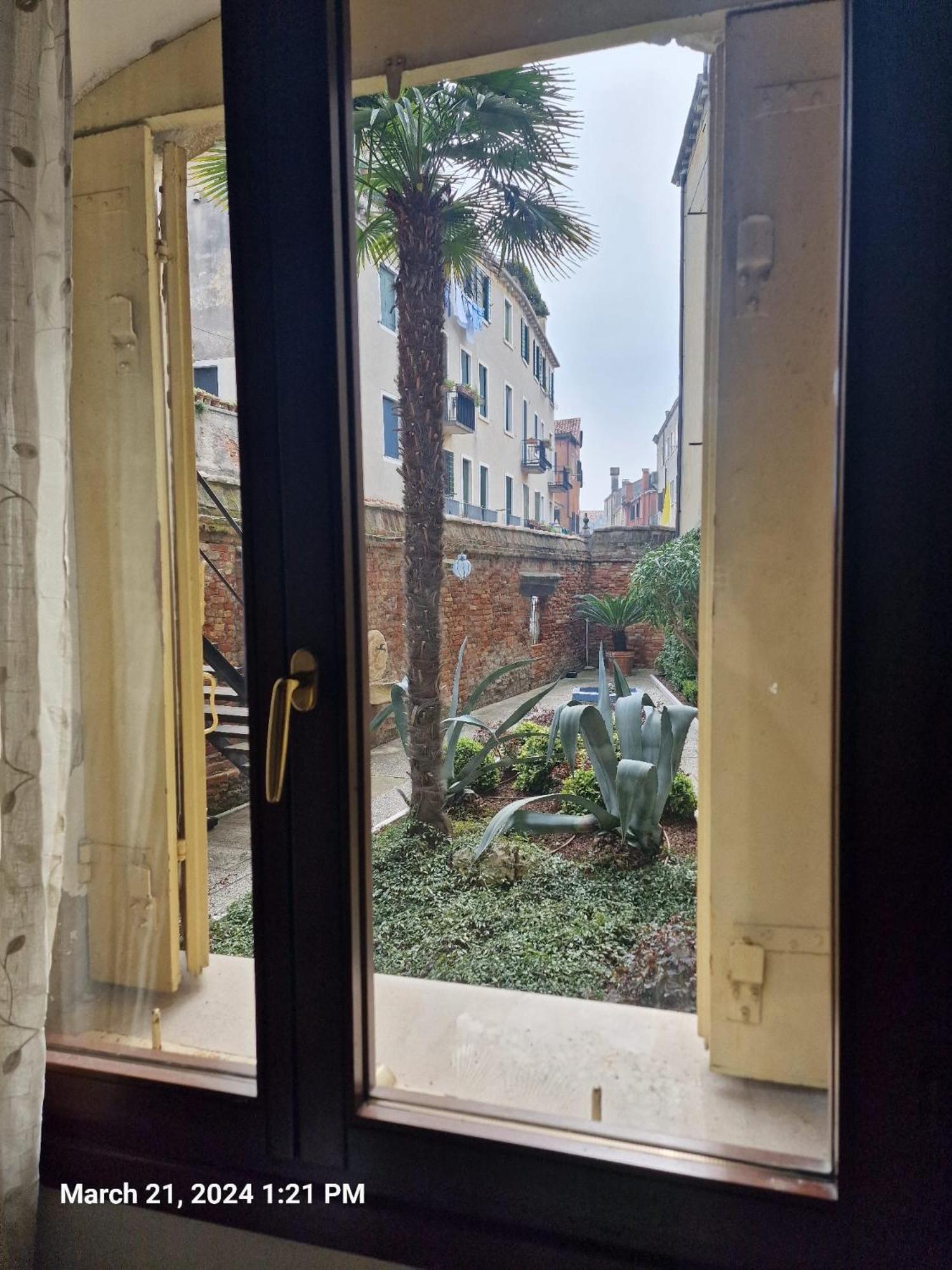 Venice Canal Exterior photo