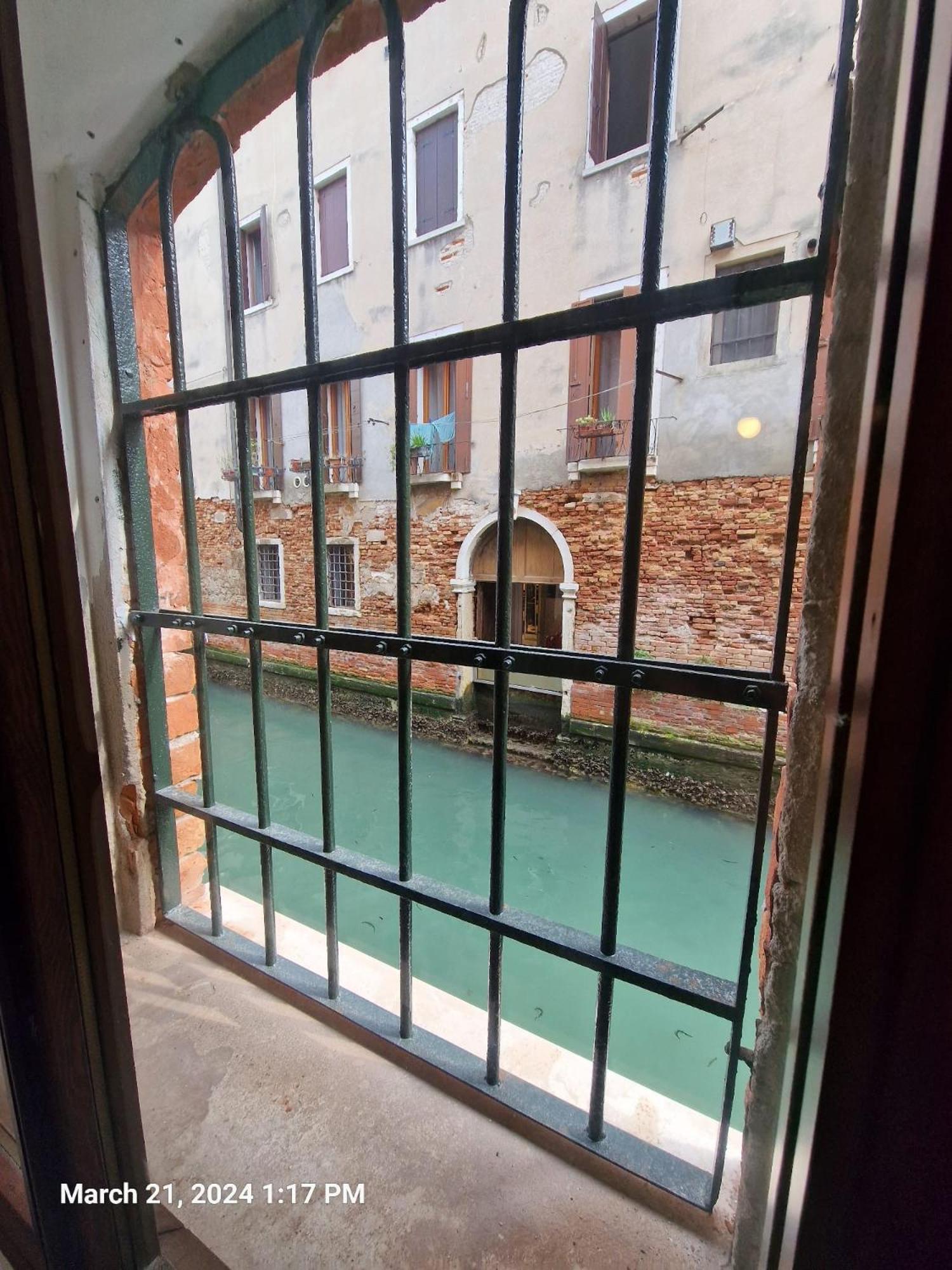 Venice Canal Exterior photo